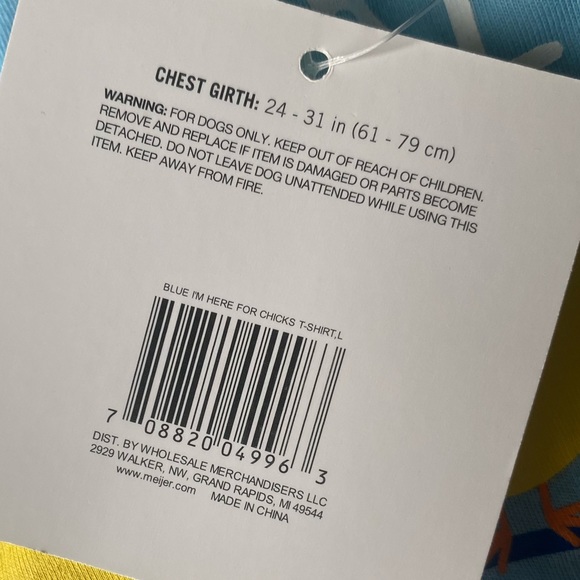 Dog Shirt “I’m just here for the chicks” - Picture 3 of 5